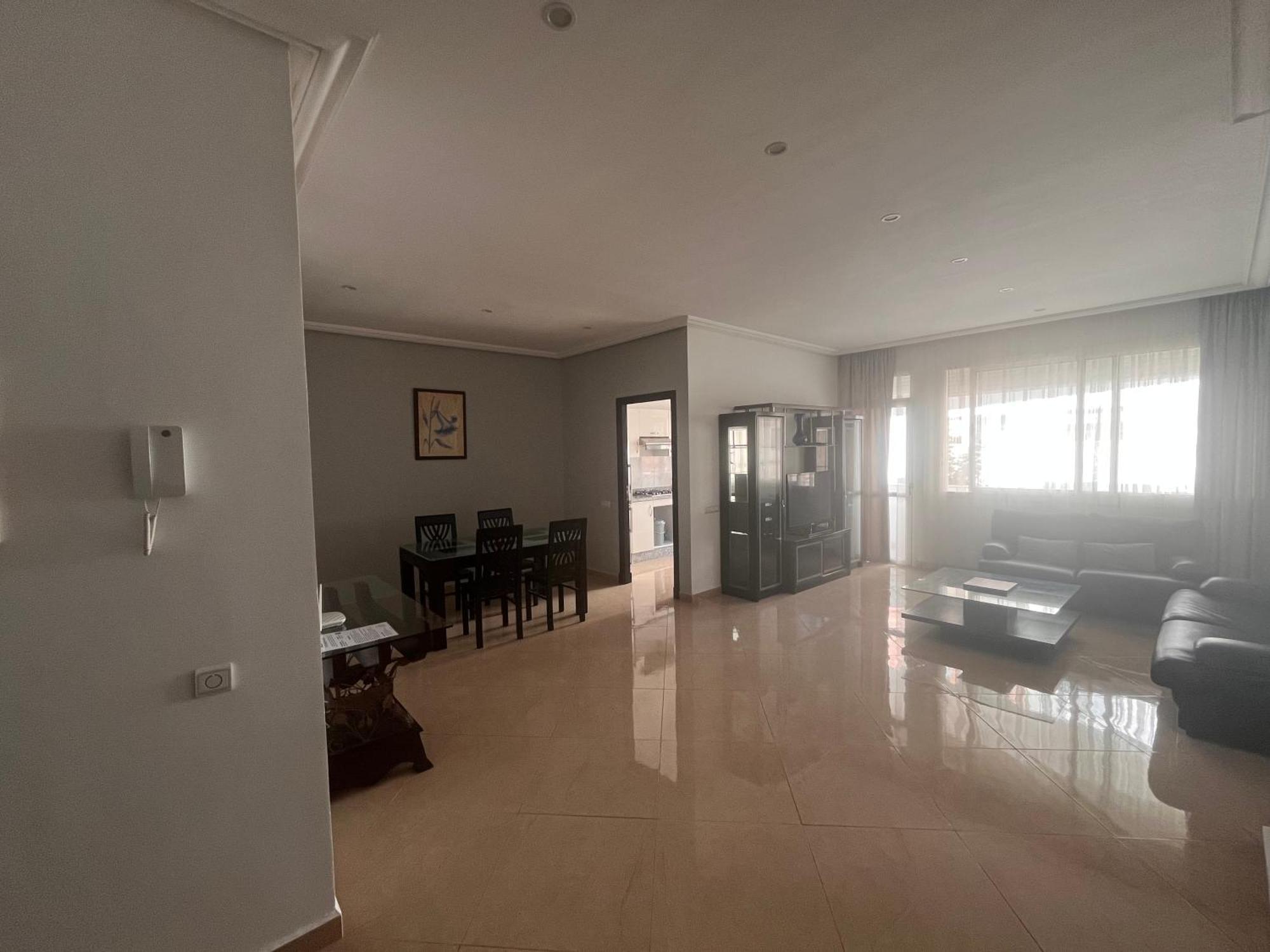 2 Bedroom Center